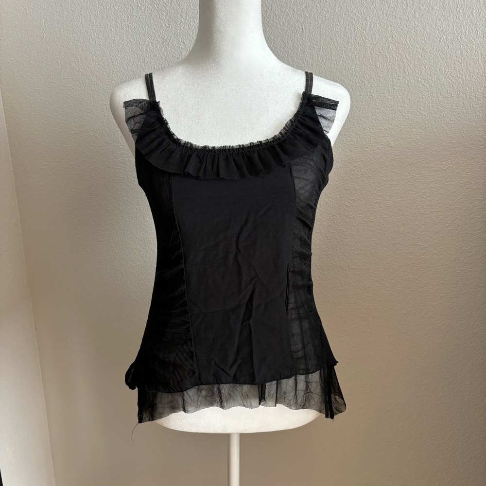 yujiyeong Black Sleeveless Blouse W/ Lace & Ruffle. Size small